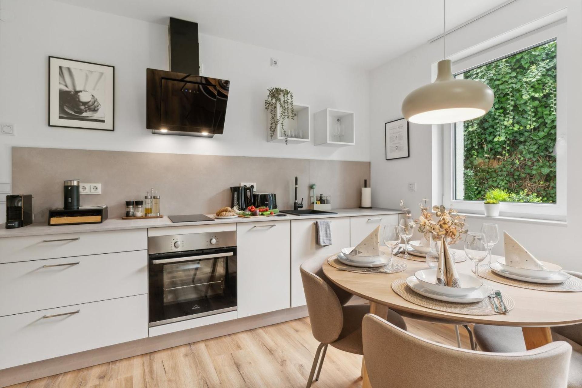 Zwei Apartments Fuer Bis Zu 8 Personen Zentral, Modern, Mit Terrasse & Balkon Bielefeld Exterior photo