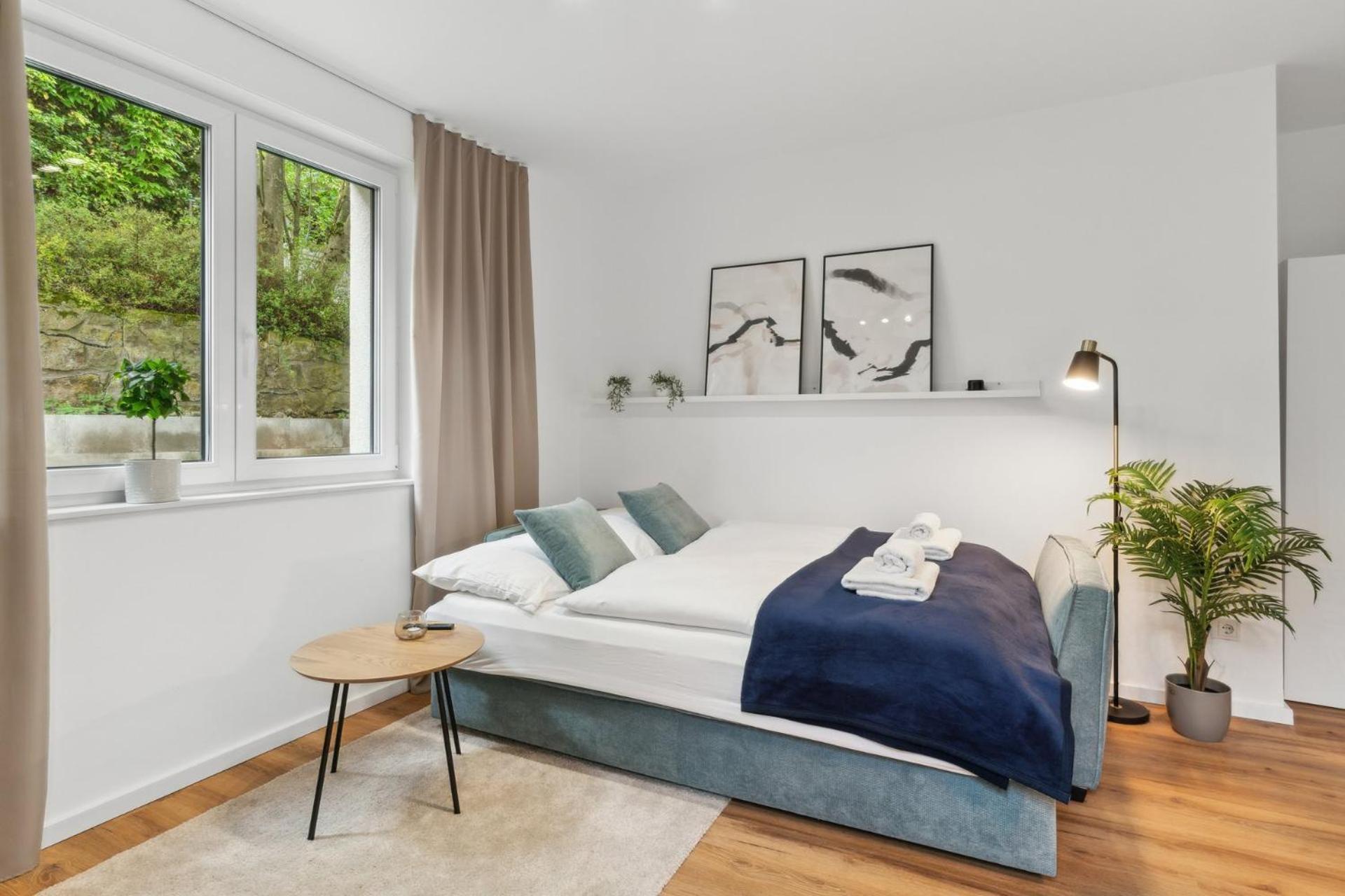 Zwei Apartments Fuer Bis Zu 8 Personen Zentral, Modern, Mit Terrasse & Balkon Bielefeld Exterior photo