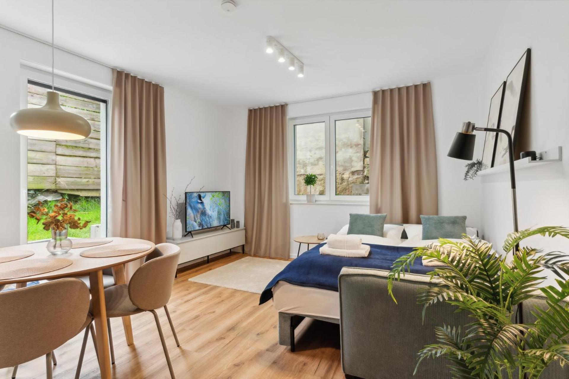 Zwei Apartments Fuer Bis Zu 8 Personen Zentral, Modern, Mit Terrasse & Balkon Bielefeld Exterior photo