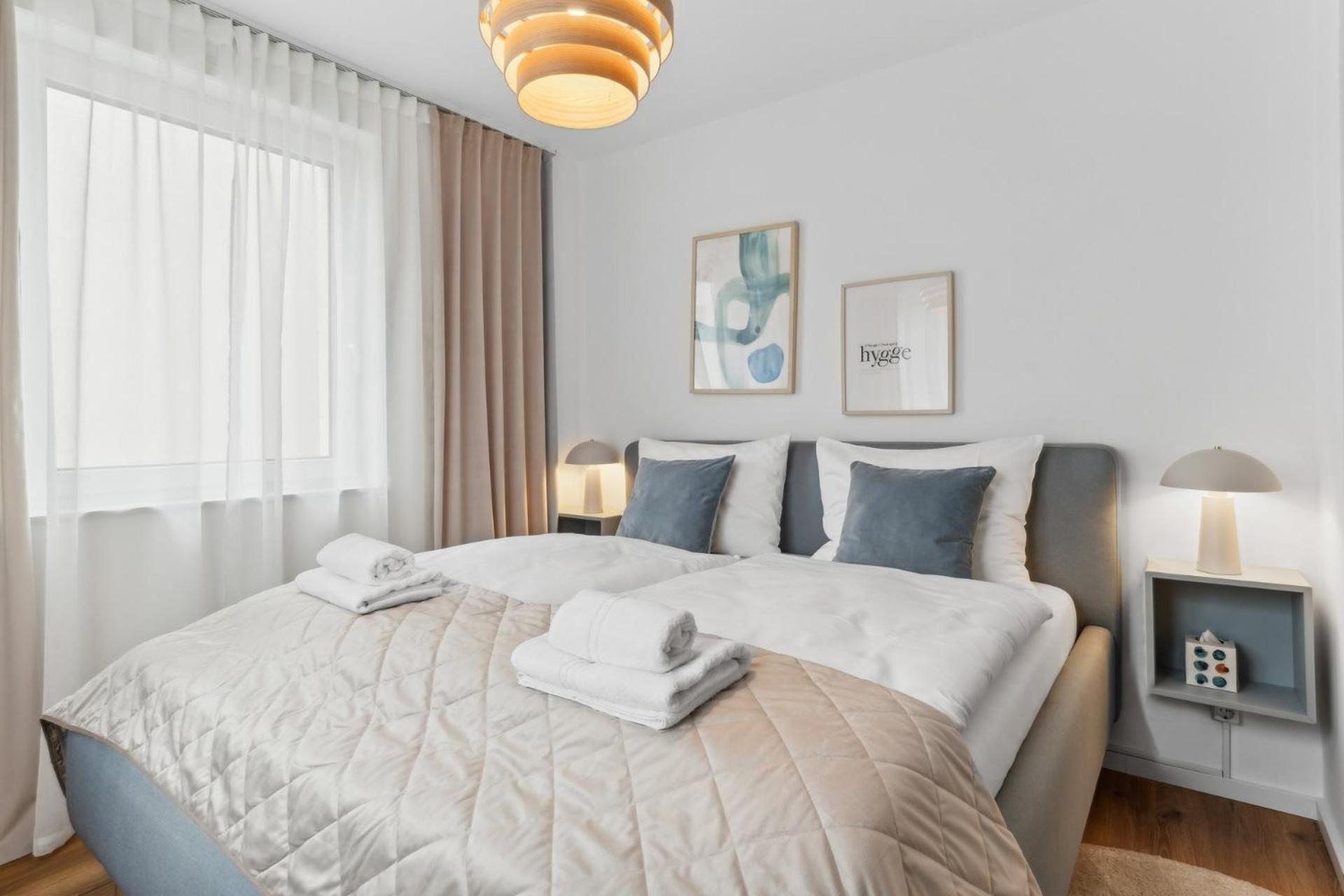 Zwei Apartments Fuer Bis Zu 8 Personen Zentral, Modern, Mit Terrasse & Balkon Bielefeld Exterior photo