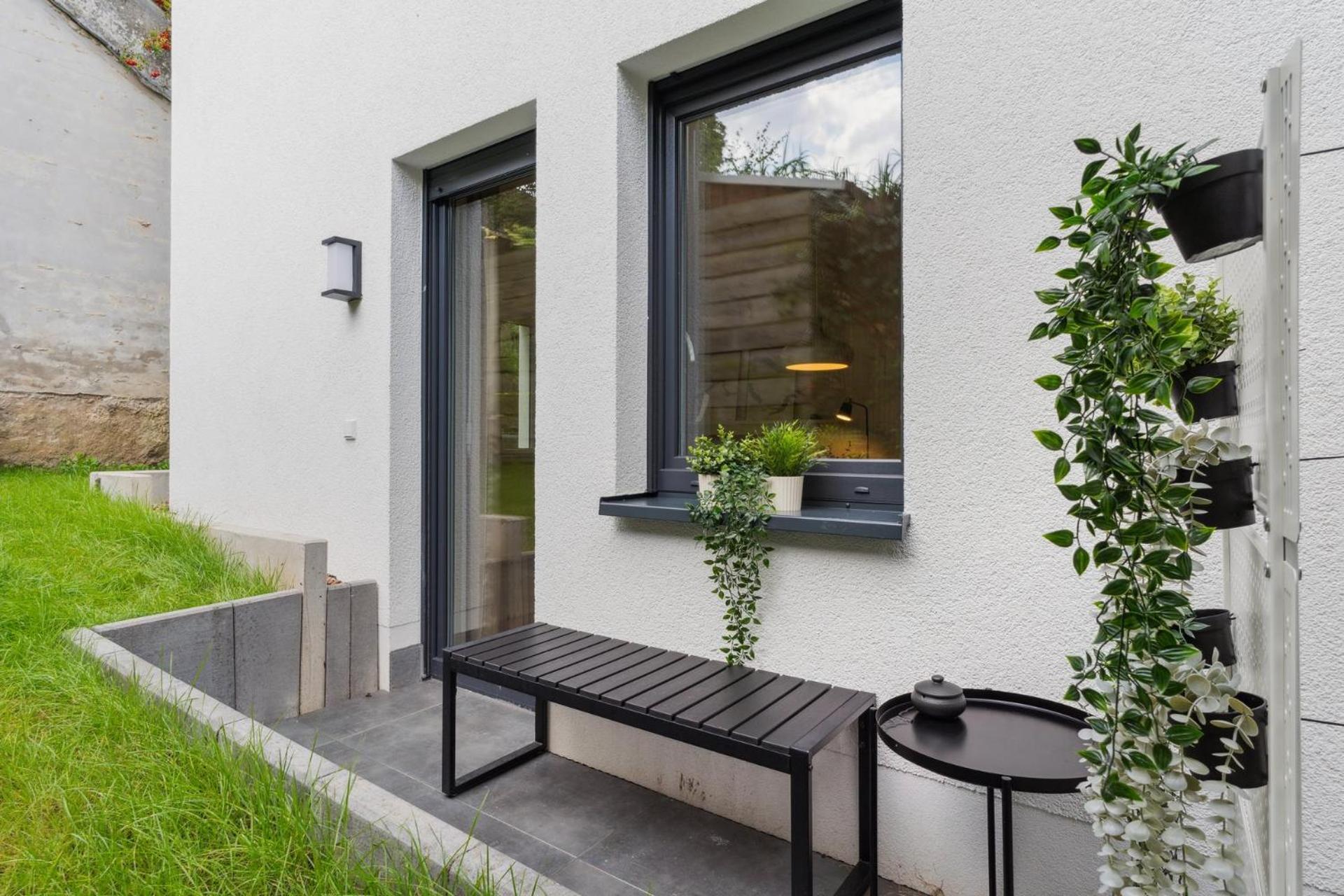 Zwei Apartments Fuer Bis Zu 8 Personen Zentral, Modern, Mit Terrasse & Balkon Bielefeld Exterior photo