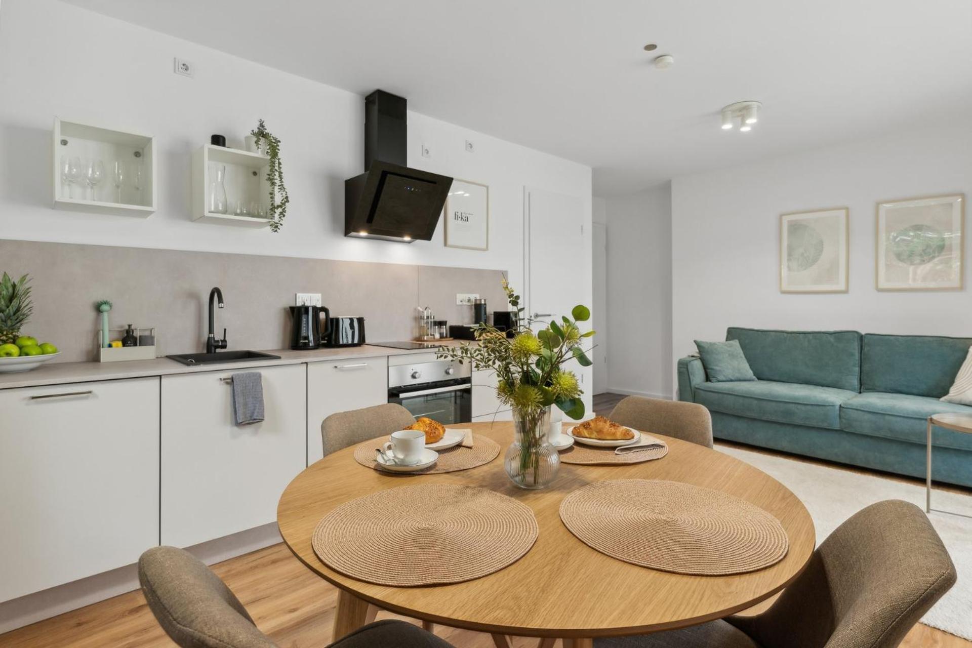 Zwei Apartments Fuer Bis Zu 8 Personen Zentral, Modern, Mit Terrasse & Balkon Bielefeld Exterior photo